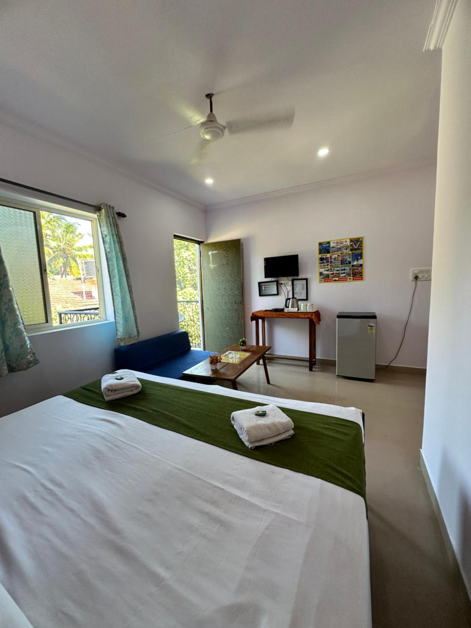 Casa Somanjo Inn Calangute Ngoại thất bức ảnh
