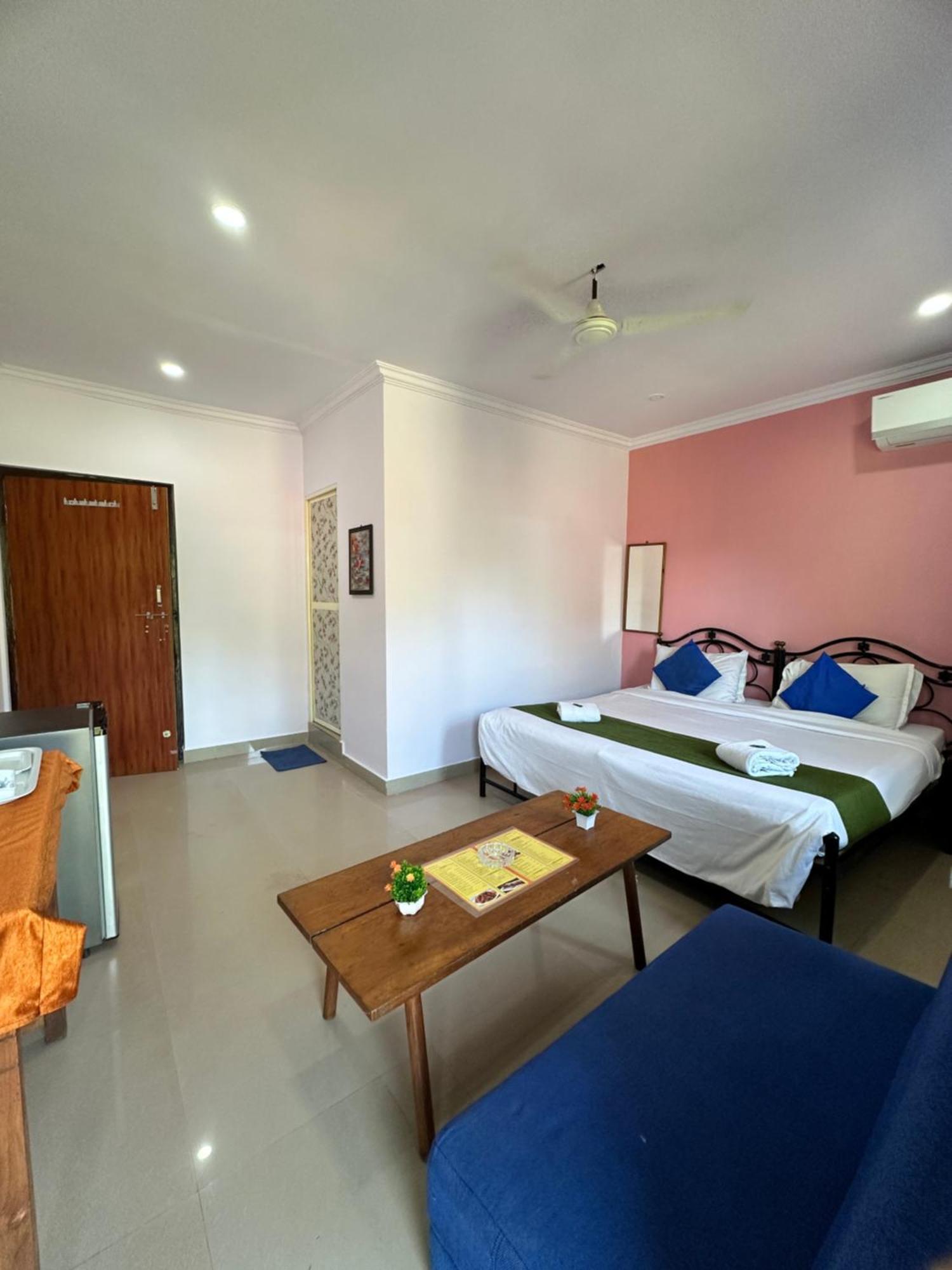 Casa Somanjo Inn Calangute Ngoại thất bức ảnh